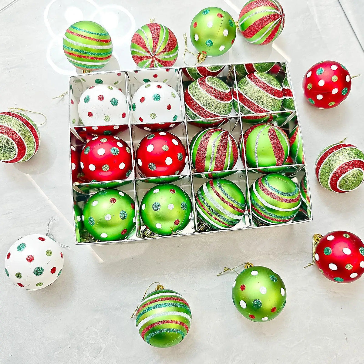 Conjunto de Enfeites de natal para Árvore - Bolas Decorativas Elegantes