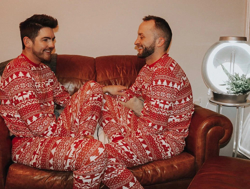 Pijamas de Natal a Combinar para Toda a Familia - Pai, Mãe e Crianças