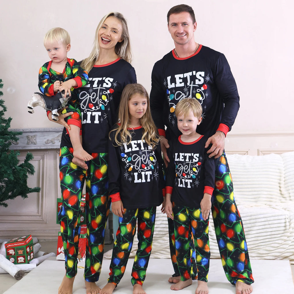 Pijamas de Natal Combinados para Toda  A Familia - Adultos, Crianças e Bebés